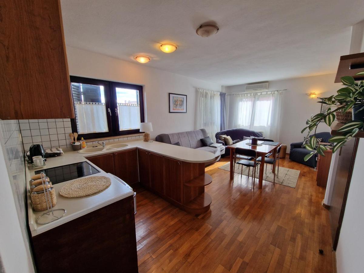 Apartments Katarina - New Renovated Rovinj Exterior foto
